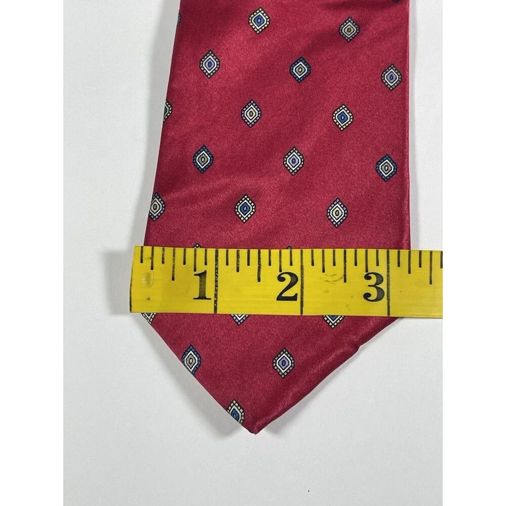Saks Fifth Avenue Men's Silk Neck Tie Red Diamond Geometric USA Made 56